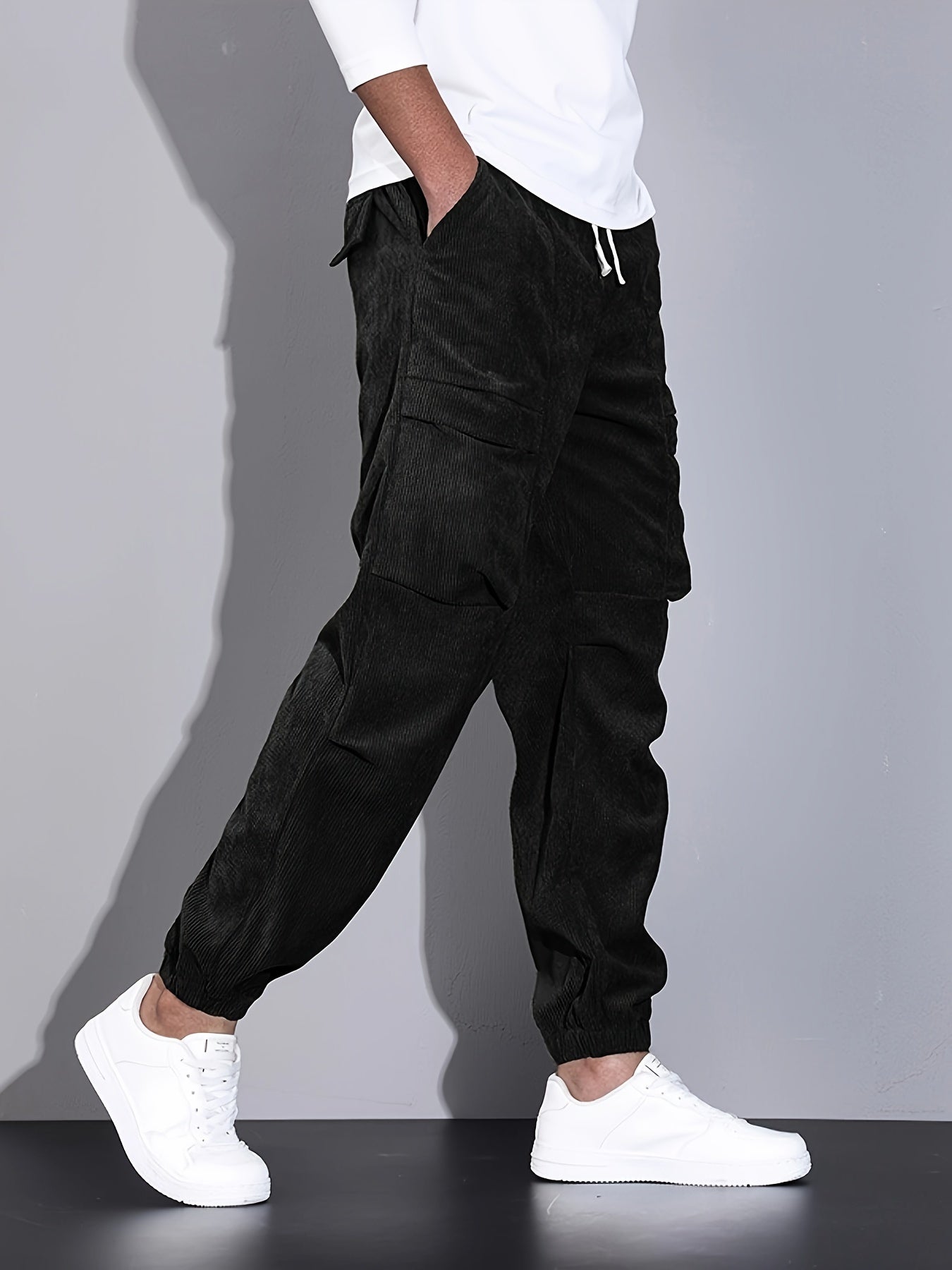 McKinley Pantaloni Cargo din Catifea
