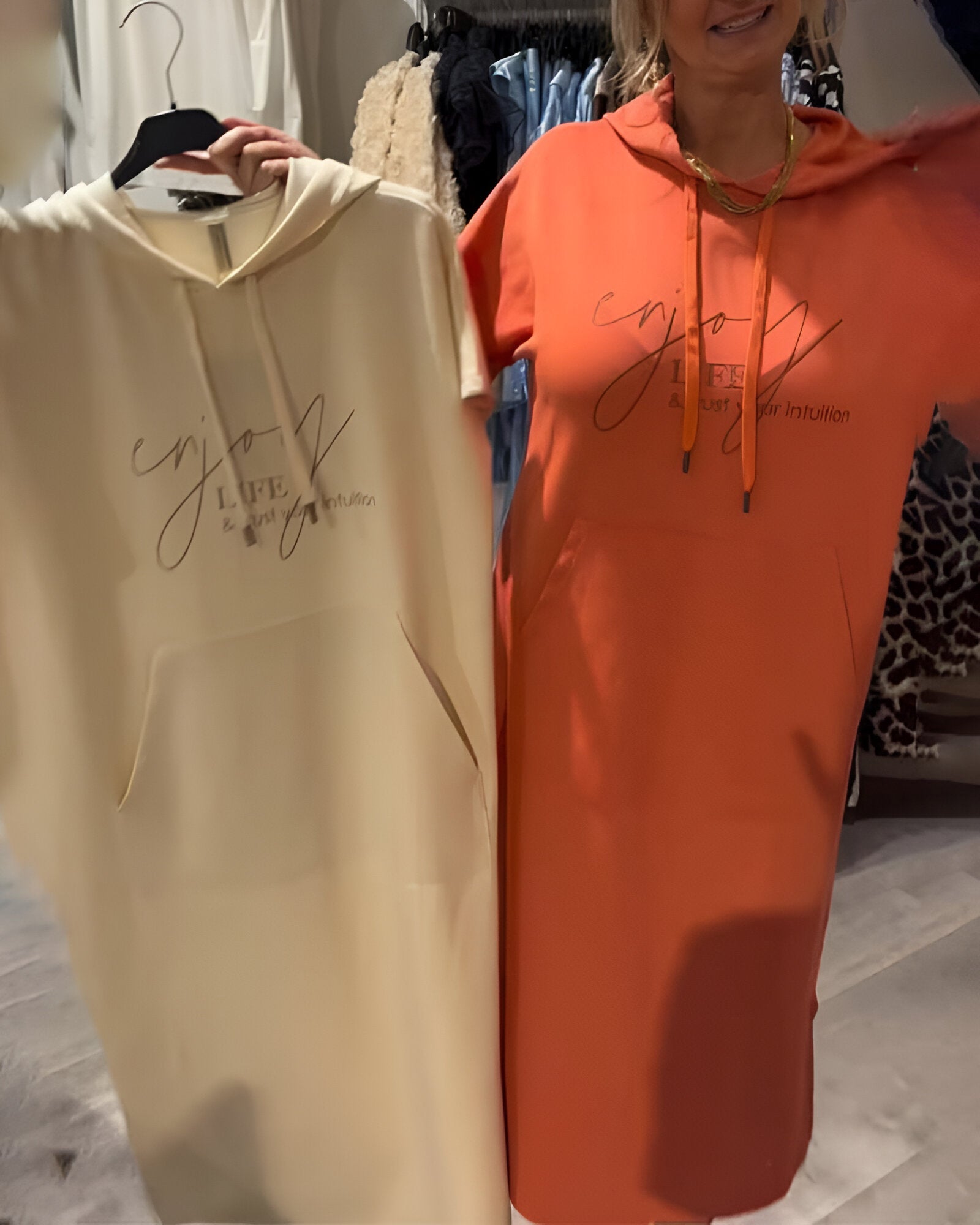 Saskia™ | Rochie Zilnică cu Glugă
