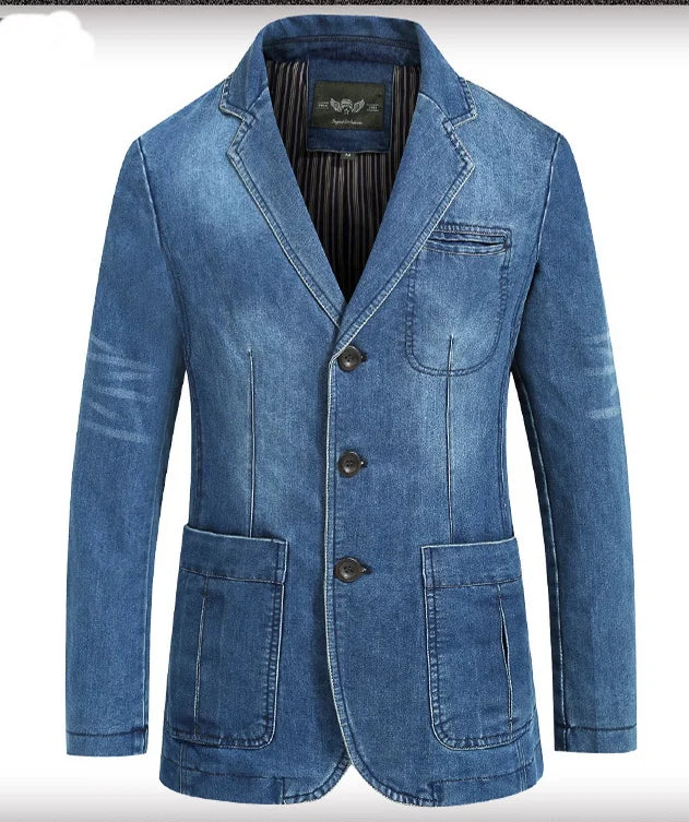 Jean: Eleganță casual cu acest blazer din denim pentru bărbați, perfect pentru orice ocazie.