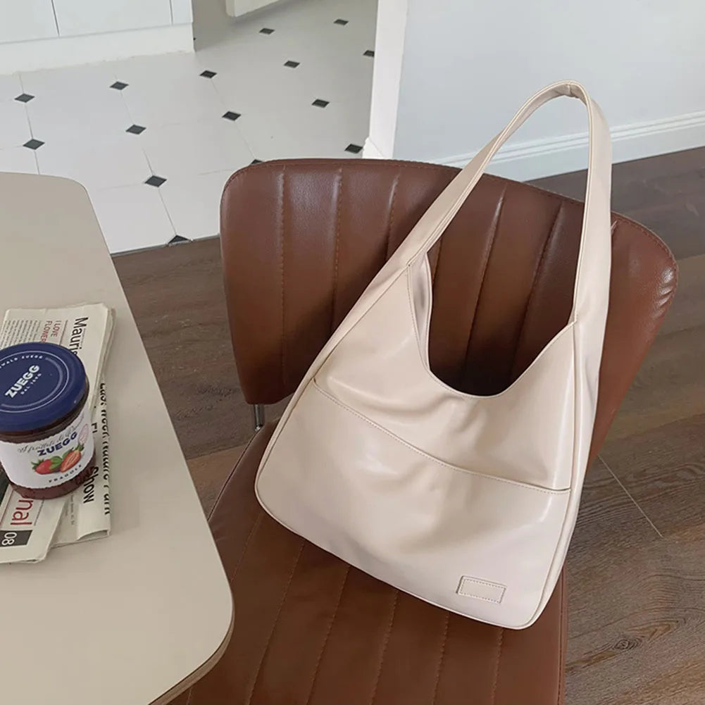 liv™ – geantă hobo relaxată cu aspect de piele