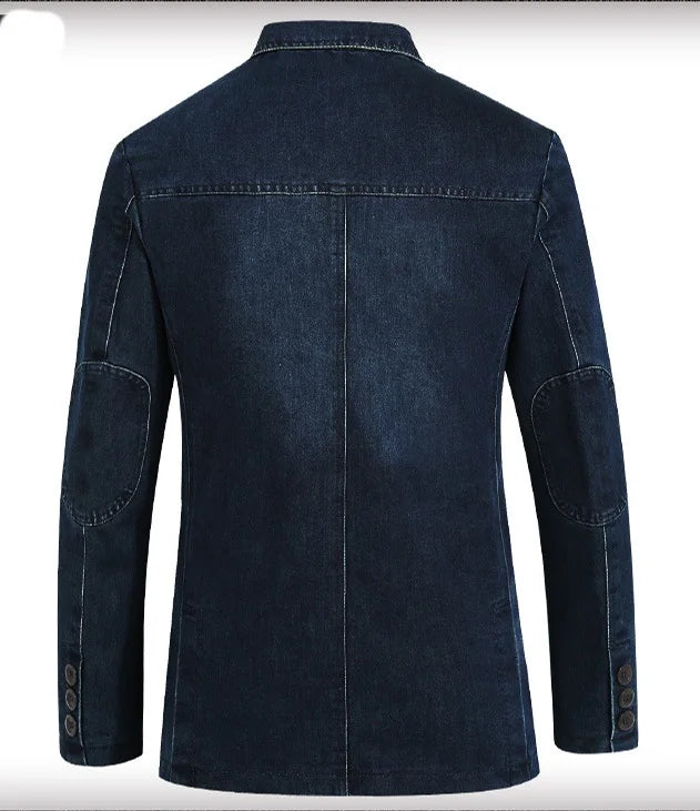 Jean: Eleganță casual cu acest blazer din denim pentru bărbați, perfect pentru orice ocazie.