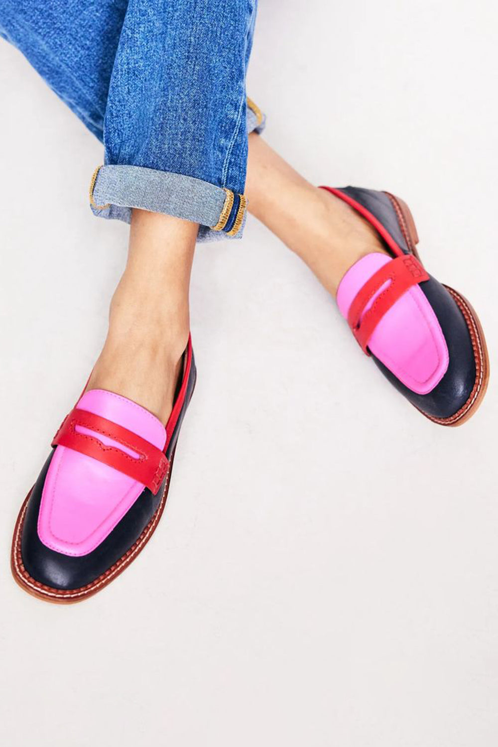 Lunessa | Mocasi negri cu accent colorat
