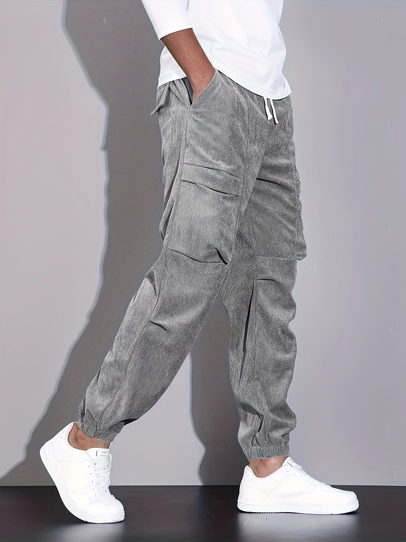 McKinley Pantaloni Cargo din Catifea