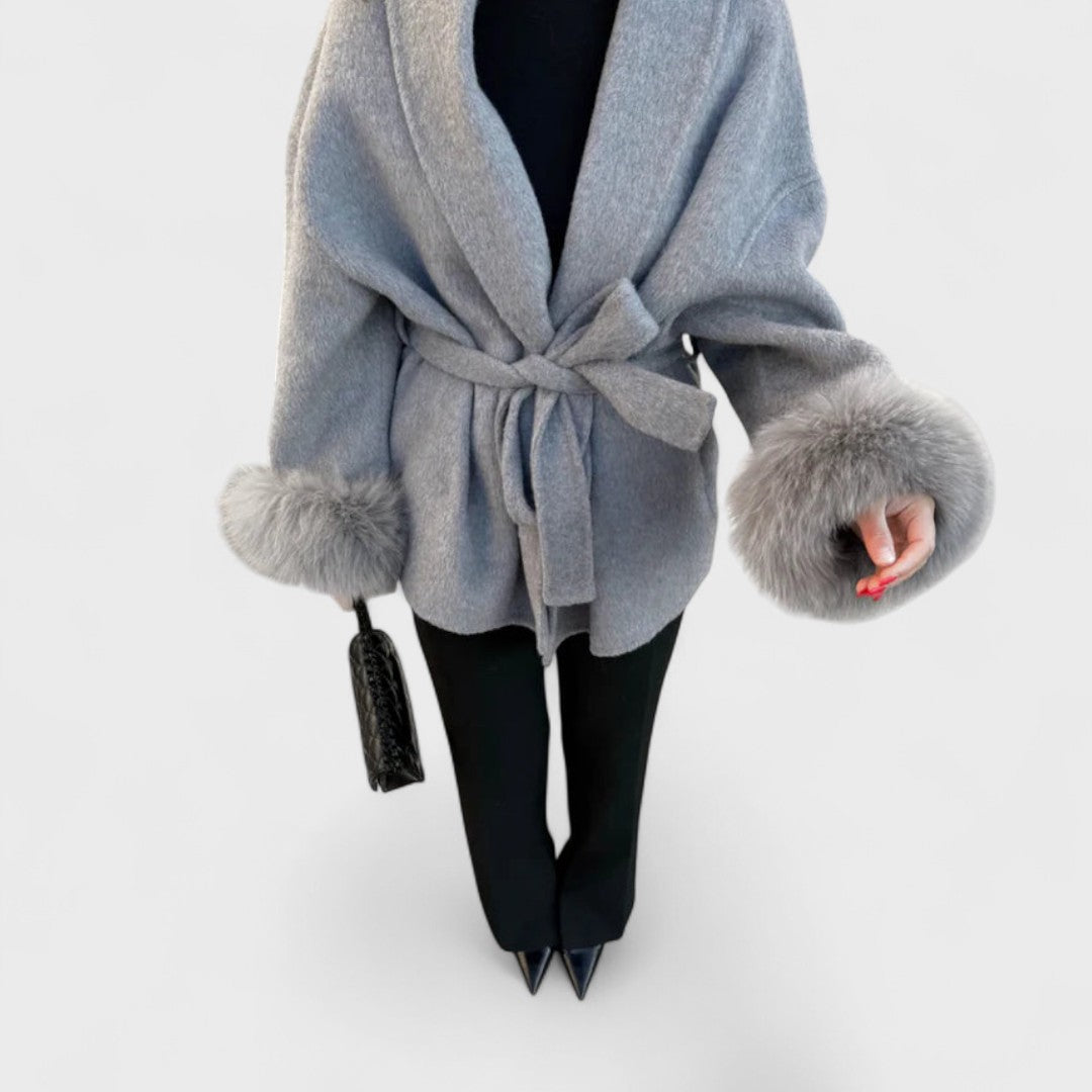 Woolcat – Palton elegant cu detalii din blană ecologică