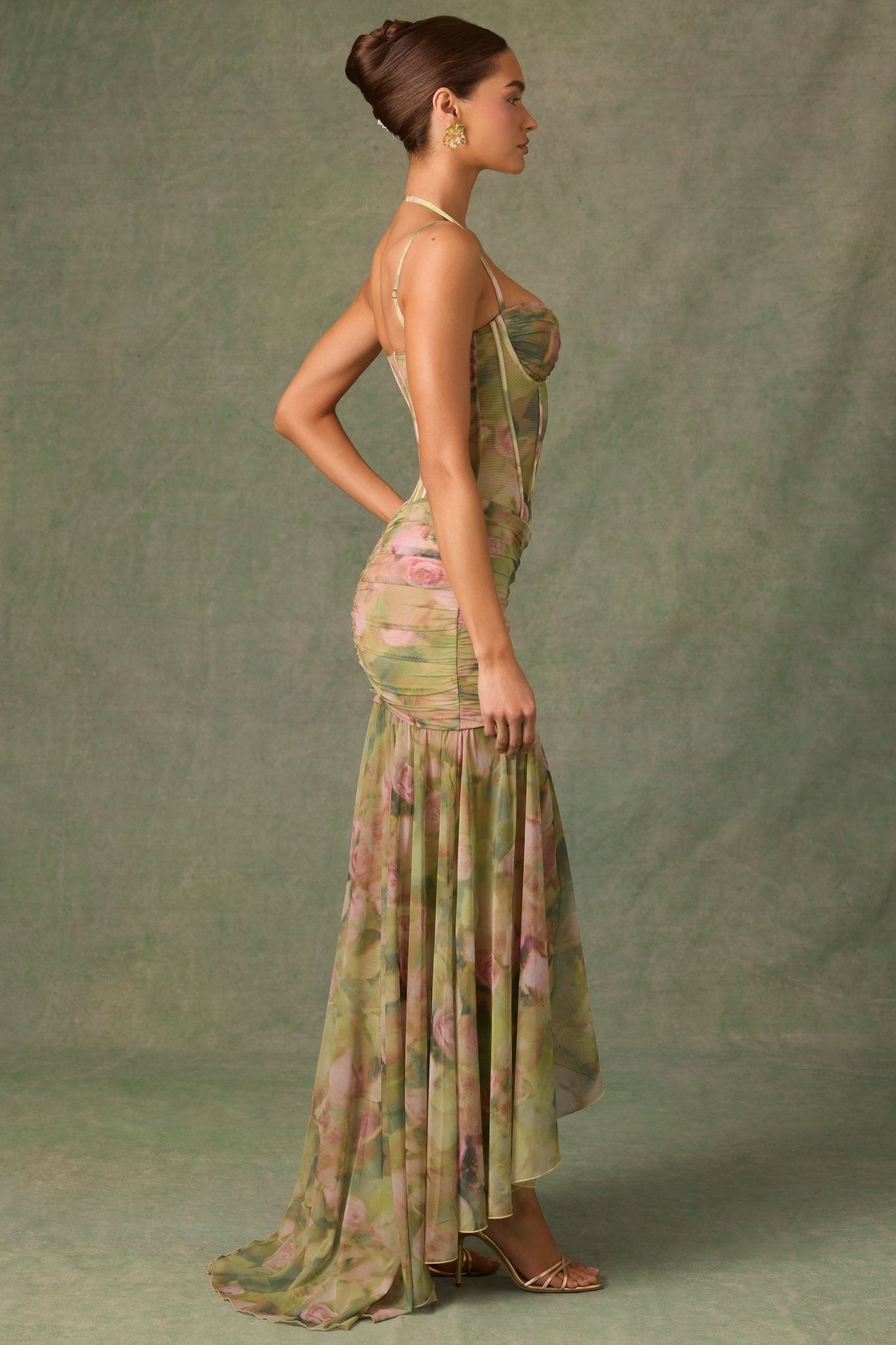 Esmeralda | Rochie Bodycon Asimetrică cu Volane