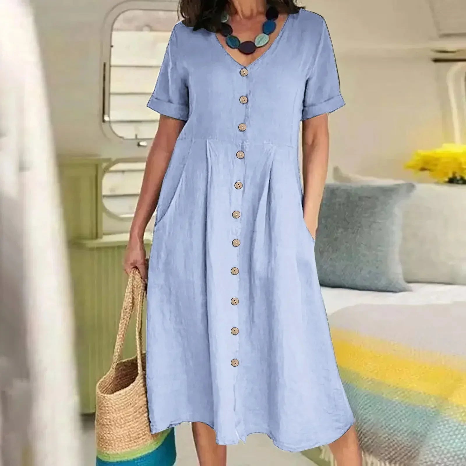 Sofia – Rochie cu Nasturi și Eleganță de Vară