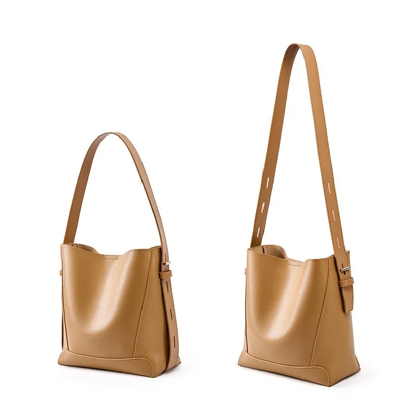 tine™ – geantă de umăr elegantă, de culoare bej, cu mânere inspirate de curea
