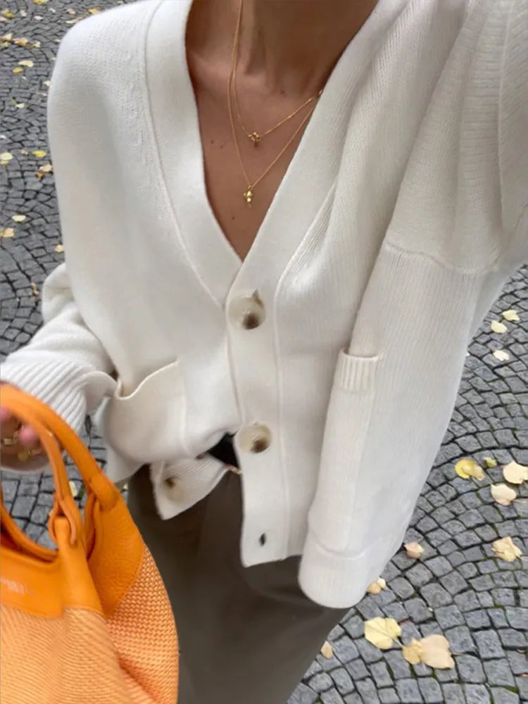 ZOE™ | CARDIGAN ELEGANT CU GOL ÎN V