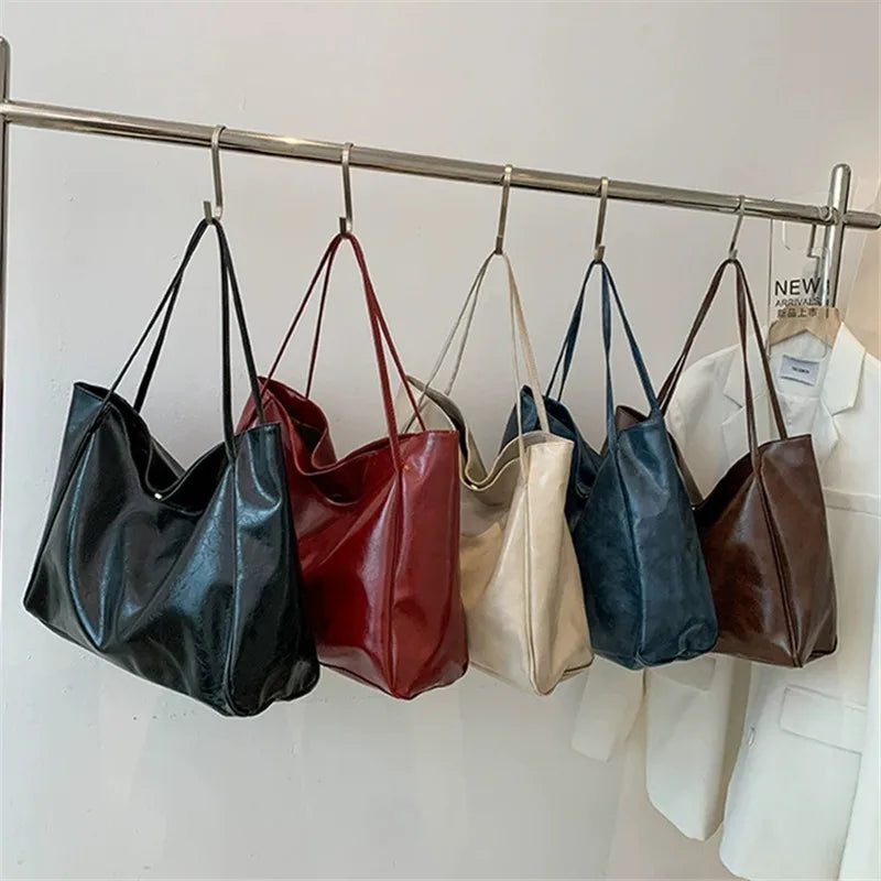 lisa™ – geantă tote maro spațioasă din material cu aspect de piele