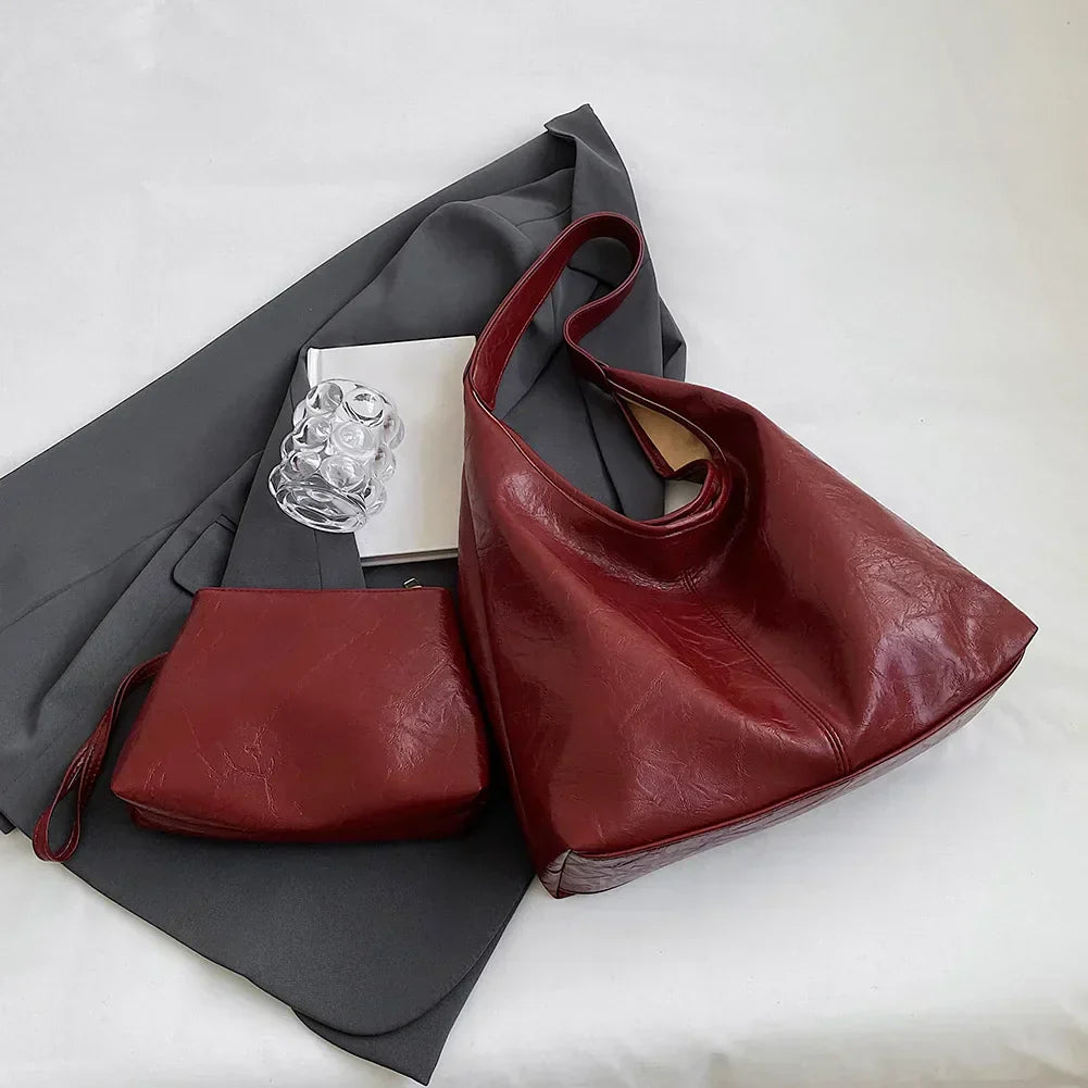 liv™ – geantă hobo relaxată cu aspect de piele