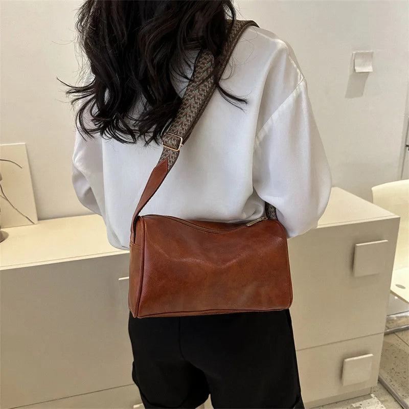 Trine™ | Geantă Crossbody Vintage din Piele cu Curea Reglabilă Țesută