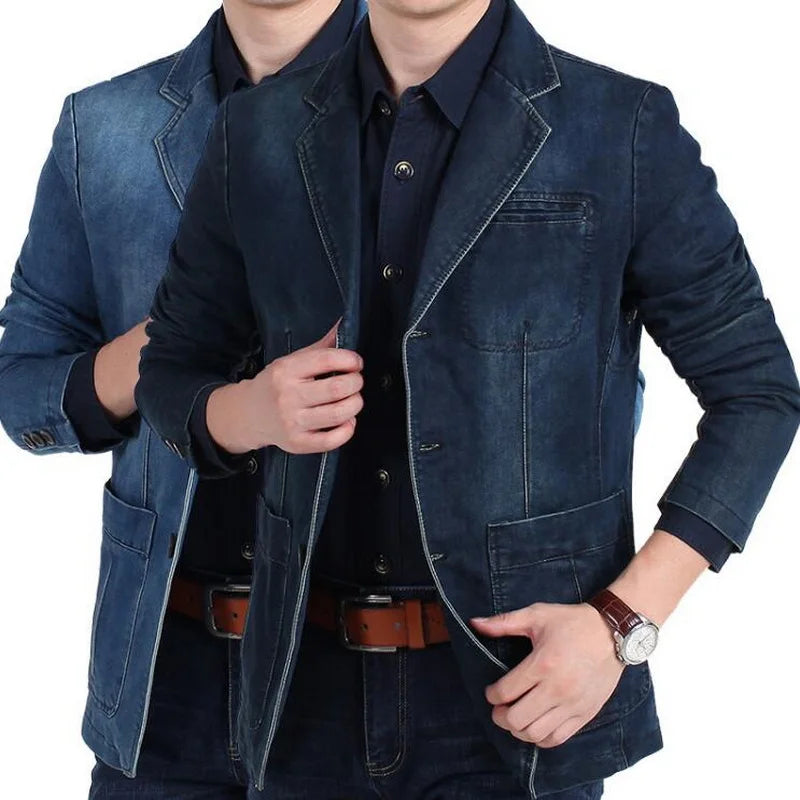 Jean: Eleganță casual cu acest blazer din denim pentru bărbați, perfect pentru orice ocazie.