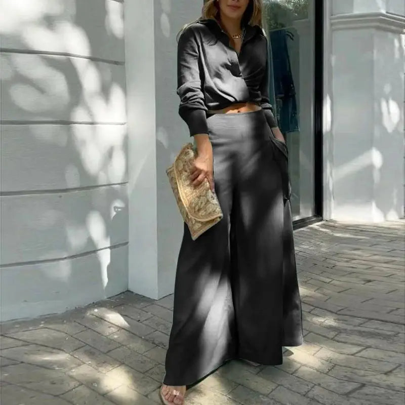 Compleu de vară cu cămașă legată și pantaloni palazzo cu talie înaltă