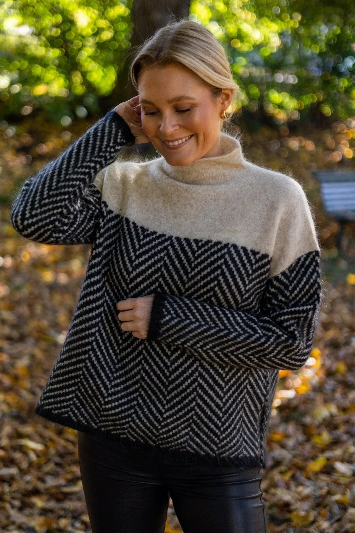 ADELIE | Pulover Premium cu guler înalt din tricot elegant