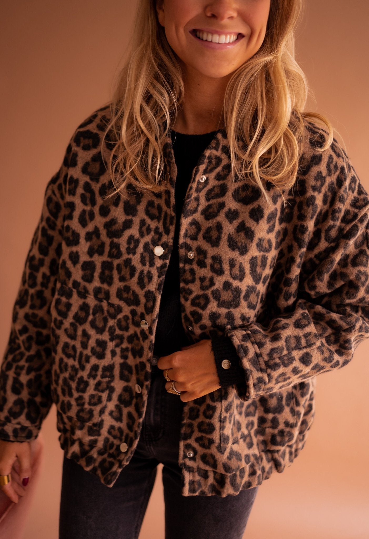 SOFÍA | Sacou Îndrăzneț cu Print Leopard