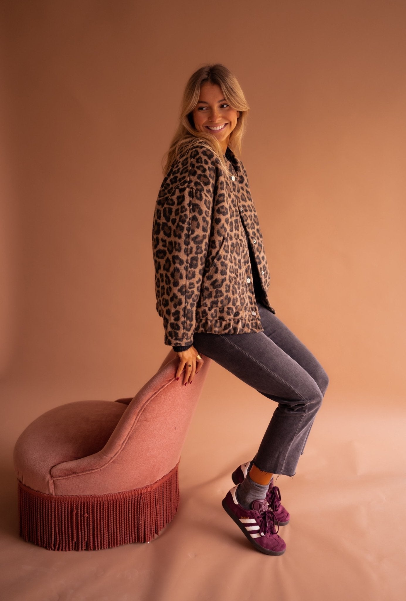 SOFÍA | Sacou Îndrăzneț cu Print Leopard